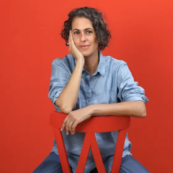 Katya Adaui, escritor invitado del Club Quijote